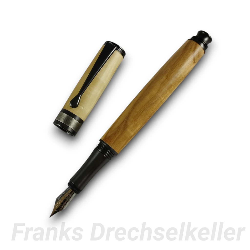 Füller "Magistralis", Farbe Gun Metal, Holz Kastanie – Bild 2